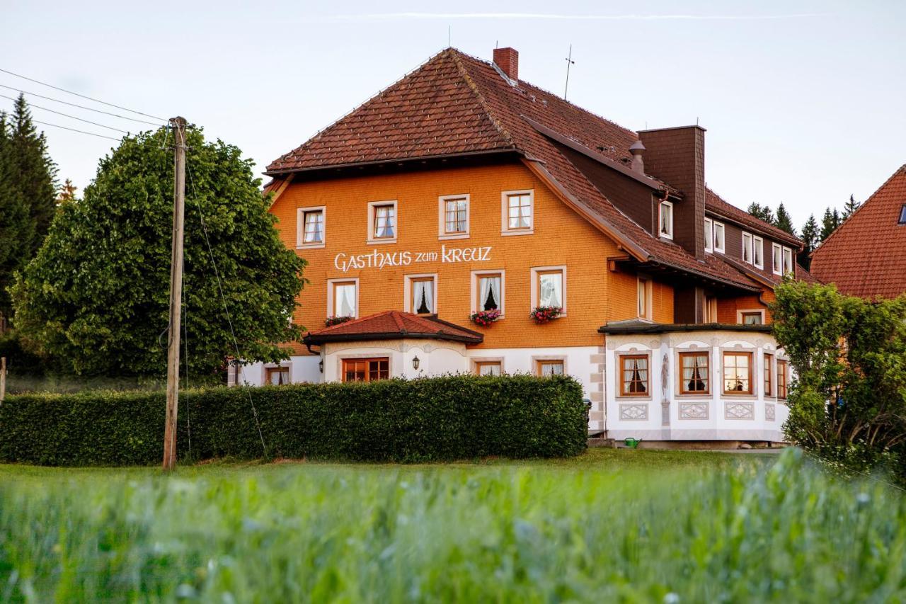 Gasthaus Zum Kreuz แซงค์ทมาร์เงน ภายนอก รูปภาพ