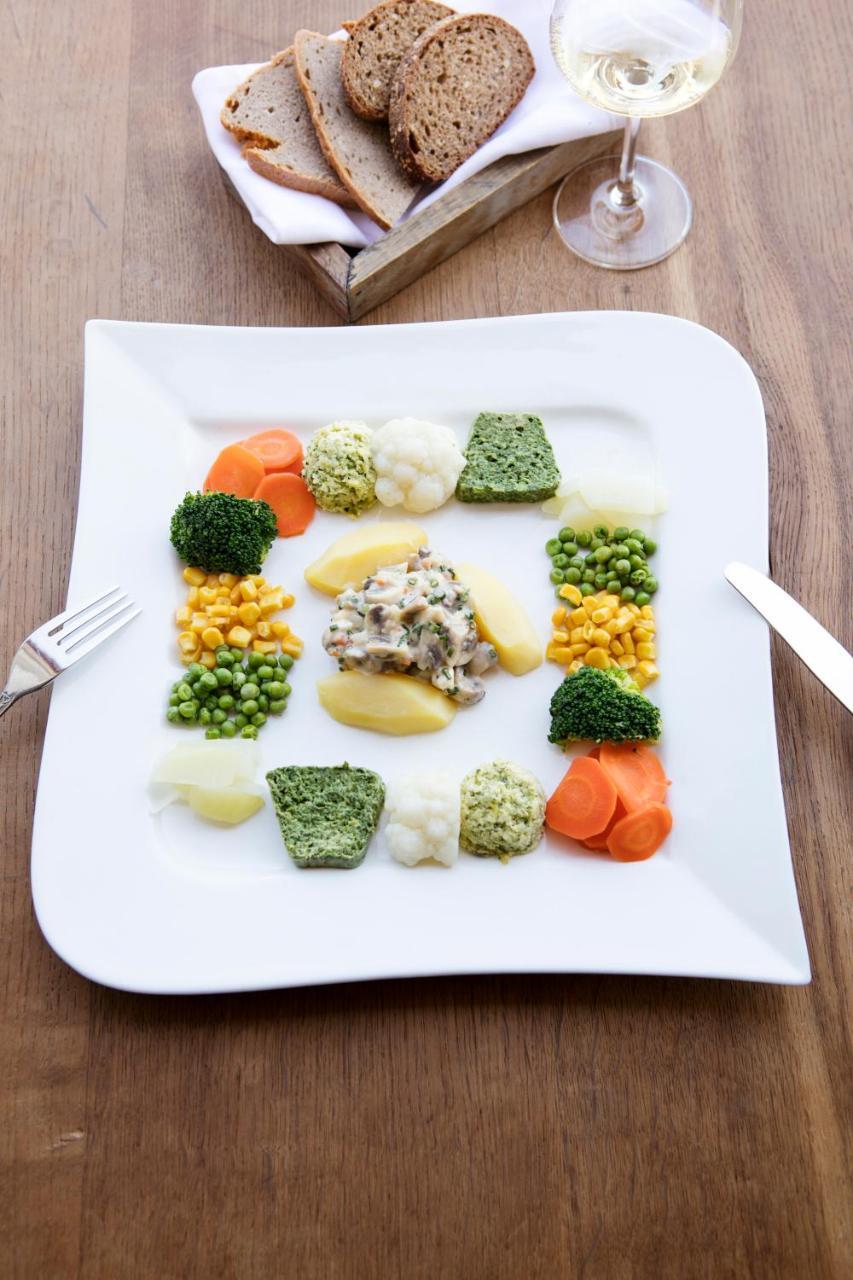 Gasthaus Zum Kreuz แซงค์ทมาร์เงน ภายนอก รูปภาพ